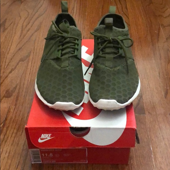 hunter green gym shoes